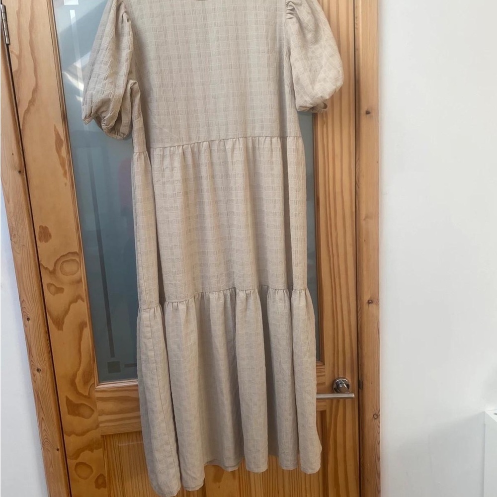 Chic Beige Long Sleeve Dress